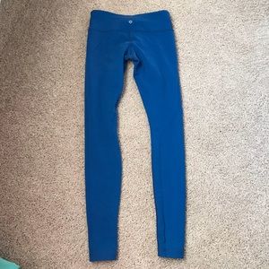 Irreversible Lulu Leggings (Black/Blue, Size 6)